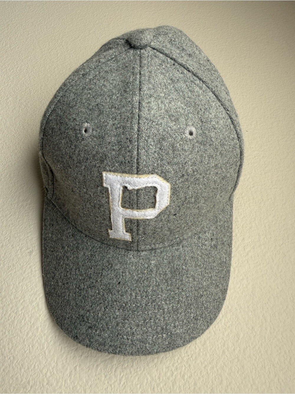 Source Unknown Gray Wool Baseball Cap with White 'P' Patch